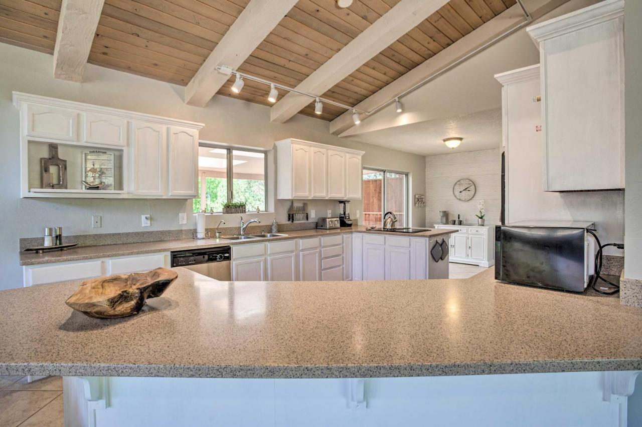 Sedona Hideaway With Swim Spa And Private Tavern! Bagian luar foto