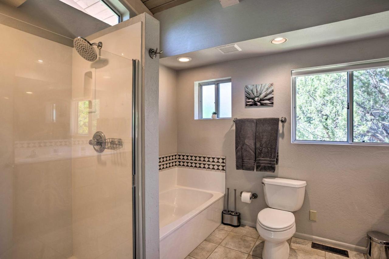 Sedona Hideaway With Swim Spa And Private Tavern! Bagian luar foto